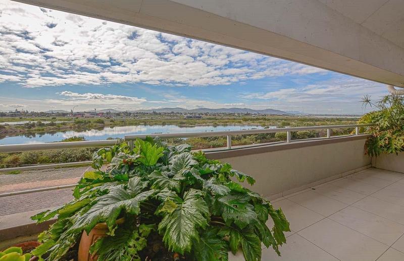 3 Bedroom Property for Sale in Dolphin Beach Western Cape